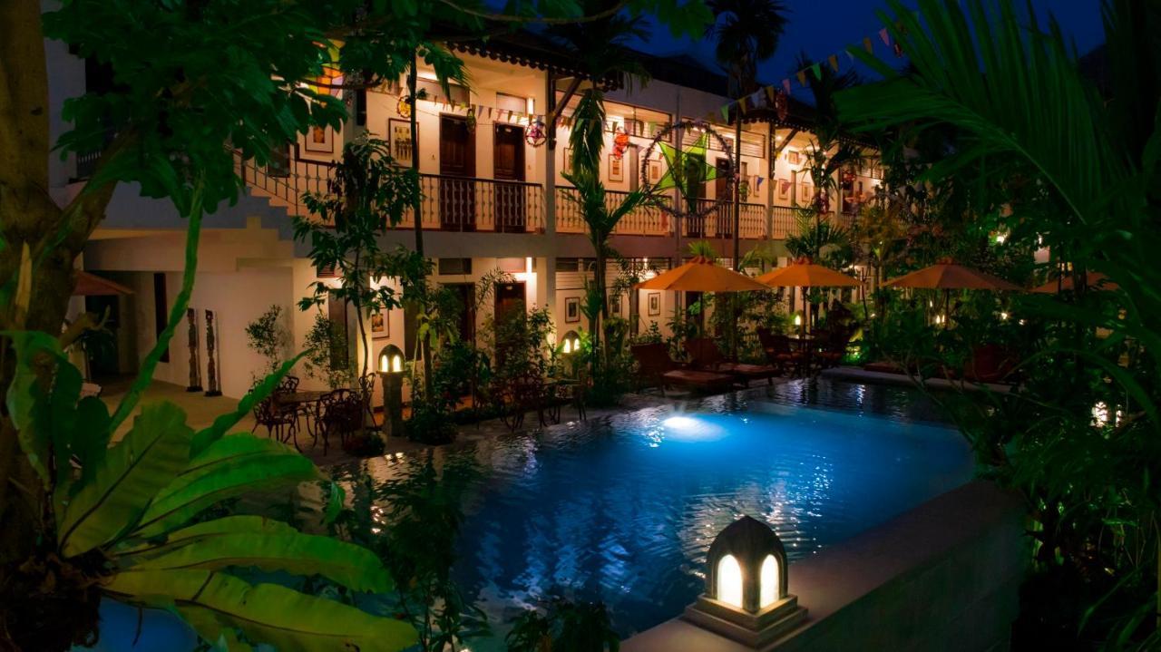 Montra Nivesha Residence Siem Reap Bagian luar foto