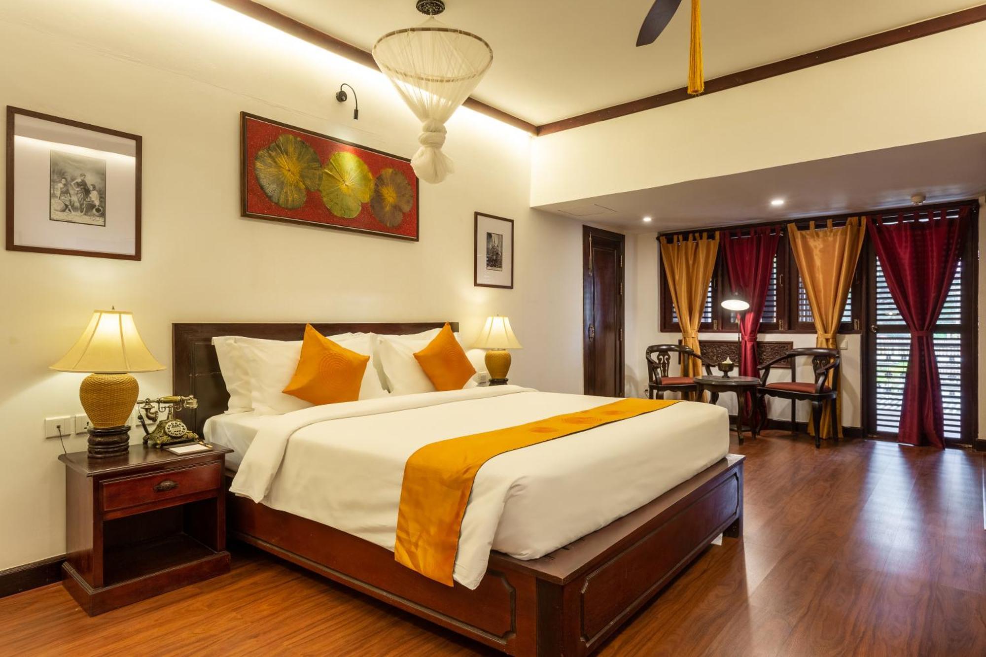 Montra Nivesha Residence Siem Reap Bagian luar foto