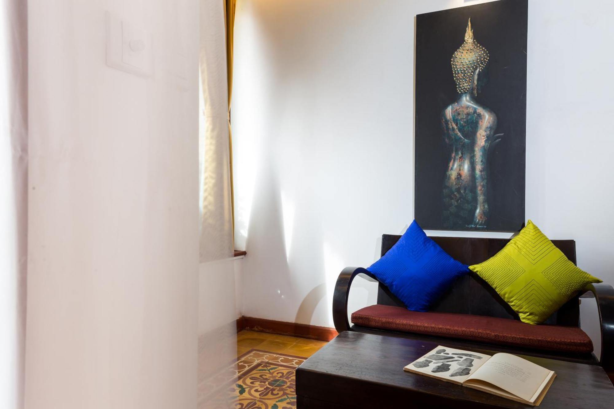 Montra Nivesha Residence Siem Reap Bagian luar foto